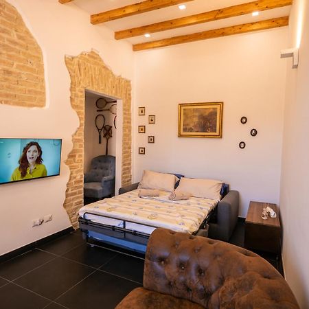 Conte Green House - 2 Apartments Рим Екстериор снимка